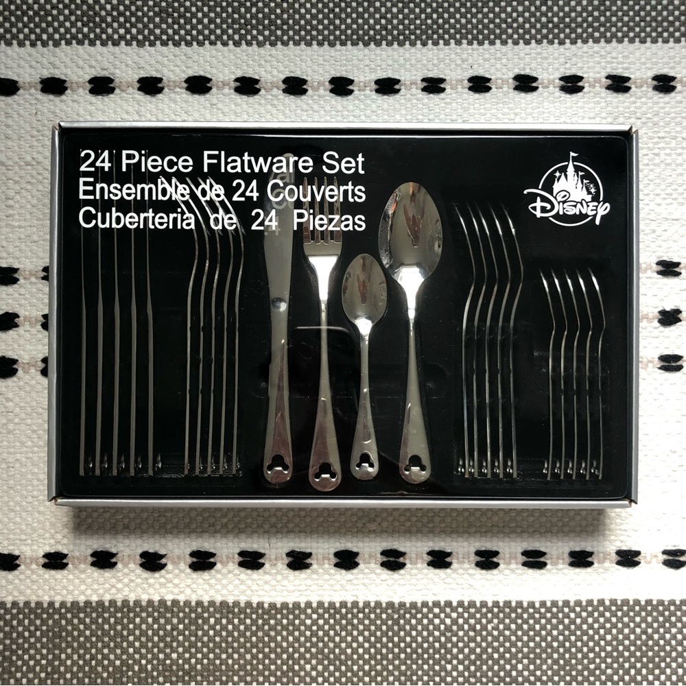 Disney Parks Mickey Mouse Icon Flatware Set (24 Pieces) | NIB